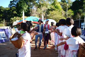 BIB: 667
                            <button type="button" onclick="openModal(19044275)" class="btn btn-primary btn-sm float-right btn-popup" data-toggle="modal" data-target=".modal-high-quality">
                        <i class="fas fa-shopping-cart"></i> Add to Cart
                    </button>
                                            <button type="button" onclick="isThisMe(19044275, true)" class="btn btn-success btn-sm float-right btn-popup btn-isme hidden" data-toggle="tooltip" data-placement="bottom" title="นี่คือรูปของคุณใช่ไหม คลิกที่นี่เพื่อเอาเข้าอัลบั้ม">
                        <i class="fas fa-plus"></i> Add to album
                    </button>
                    <button type="button" onclick="isThisMe(19044275, false)" class="btn btn-warning btn-sm float-right btn-popup btn-isnotme hidden">
                        <i class="fas fa-ban"></i> Remove from album
                    </button>